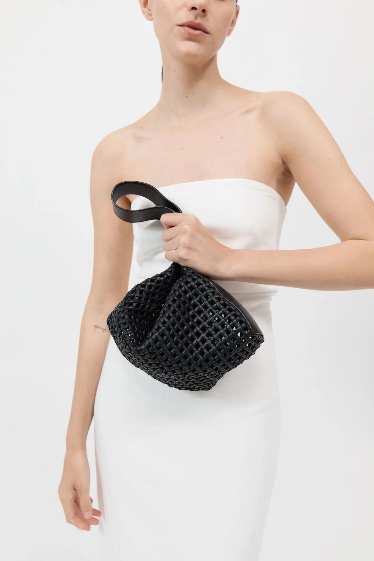 MACRAME MESH BAG - BLACK